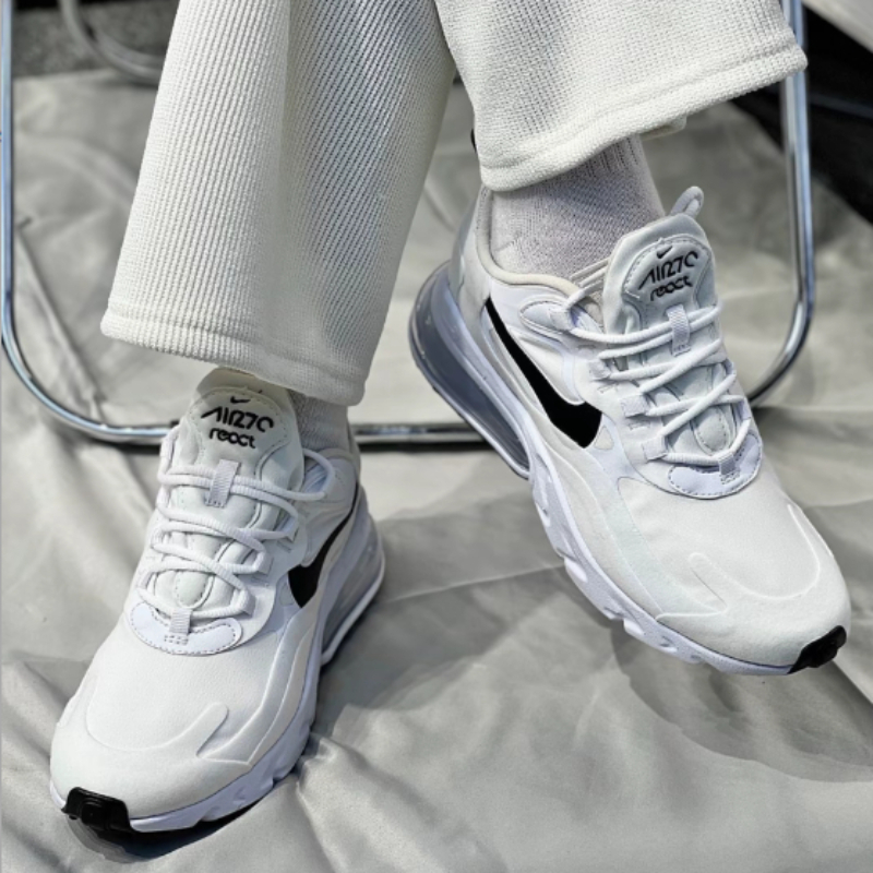 Nike Air Max 270 React White B - đánh giá và giá Nike Shoes Air Max 270